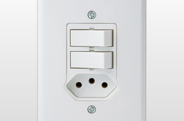 Instalação de Interruptor Duplo com Tomada – Passo a passo!