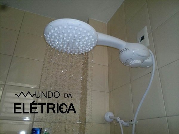 Aquecimento de água através de chuveiro elétrico