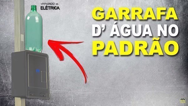 Não existe base científica nenhuma que justifique garrafa d'água em cima do padrão.