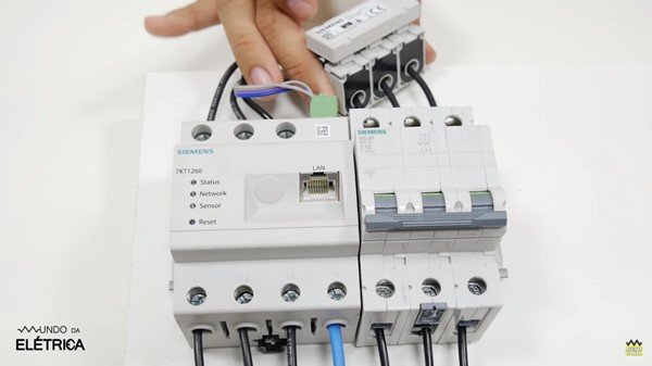 Para que seja alimentado deve sempre estar ligando a fase L1 e N.